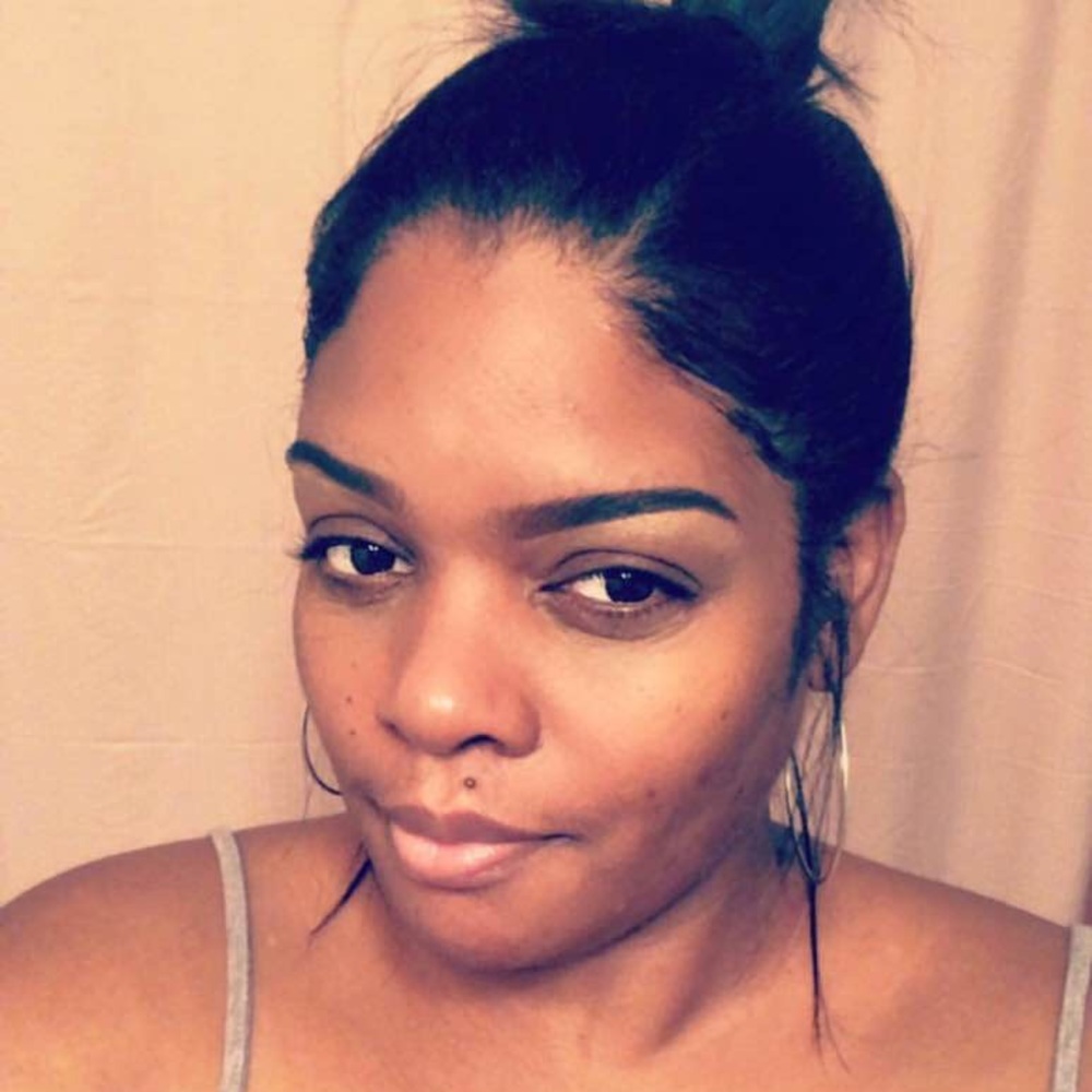 Meet your Posher, Annedra